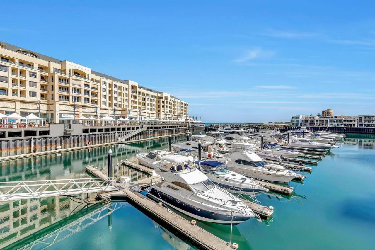Waterfront Resort-Style Living At Glenelg Beach 阿德莱德 外观 照片