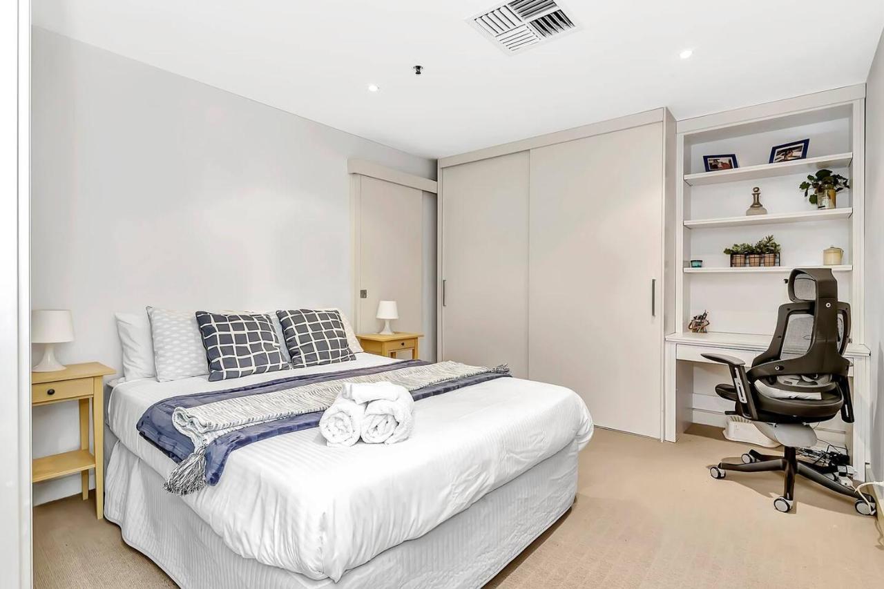 Waterfront Resort-Style Living At Glenelg Beach 阿德莱德 外观 照片